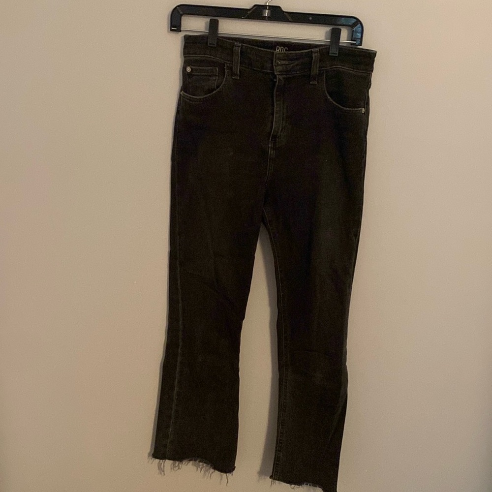 BDG kick flare high rise cropped jeans size 27